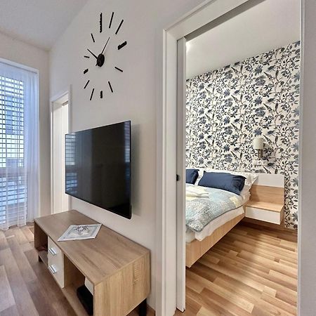 One Step Apartman - City Center With Self Check-In Szombathely Zewnętrze zdjęcie