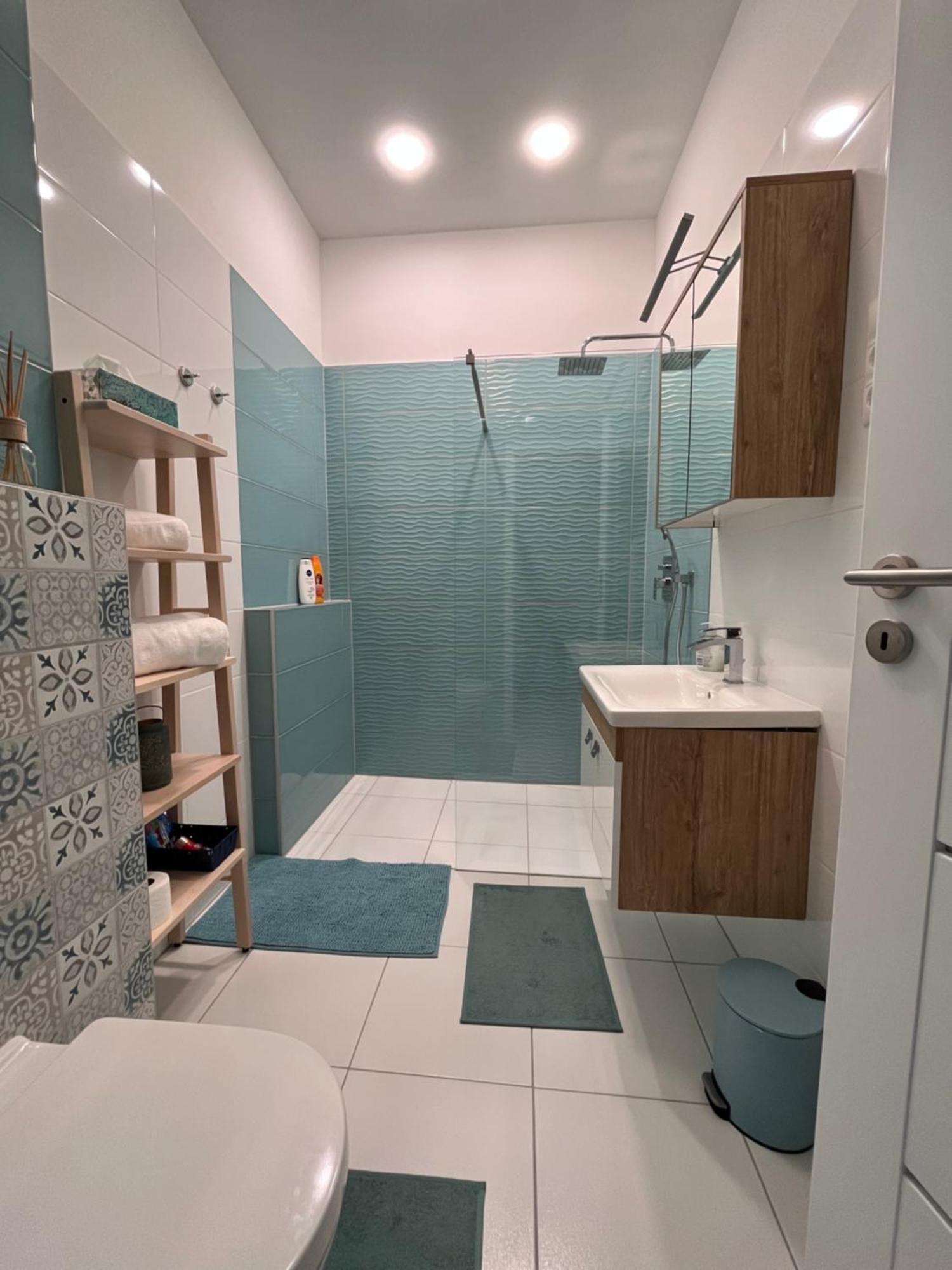 One Step Apartman - City Center With Self Check-In Szombathely Zewnętrze zdjęcie