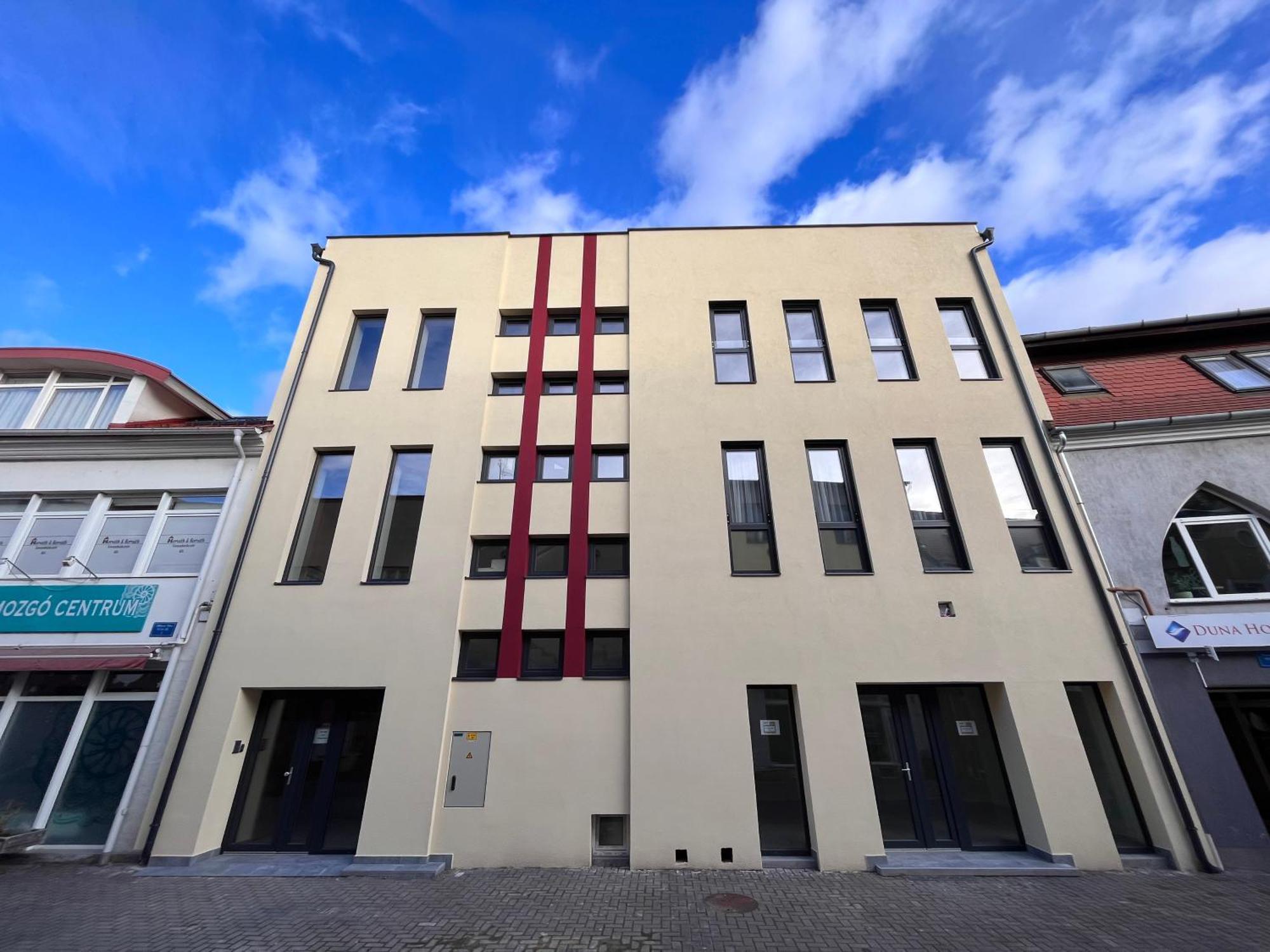 One Step Apartman - City Center With Self Check-In Szombathely Zewnętrze zdjęcie