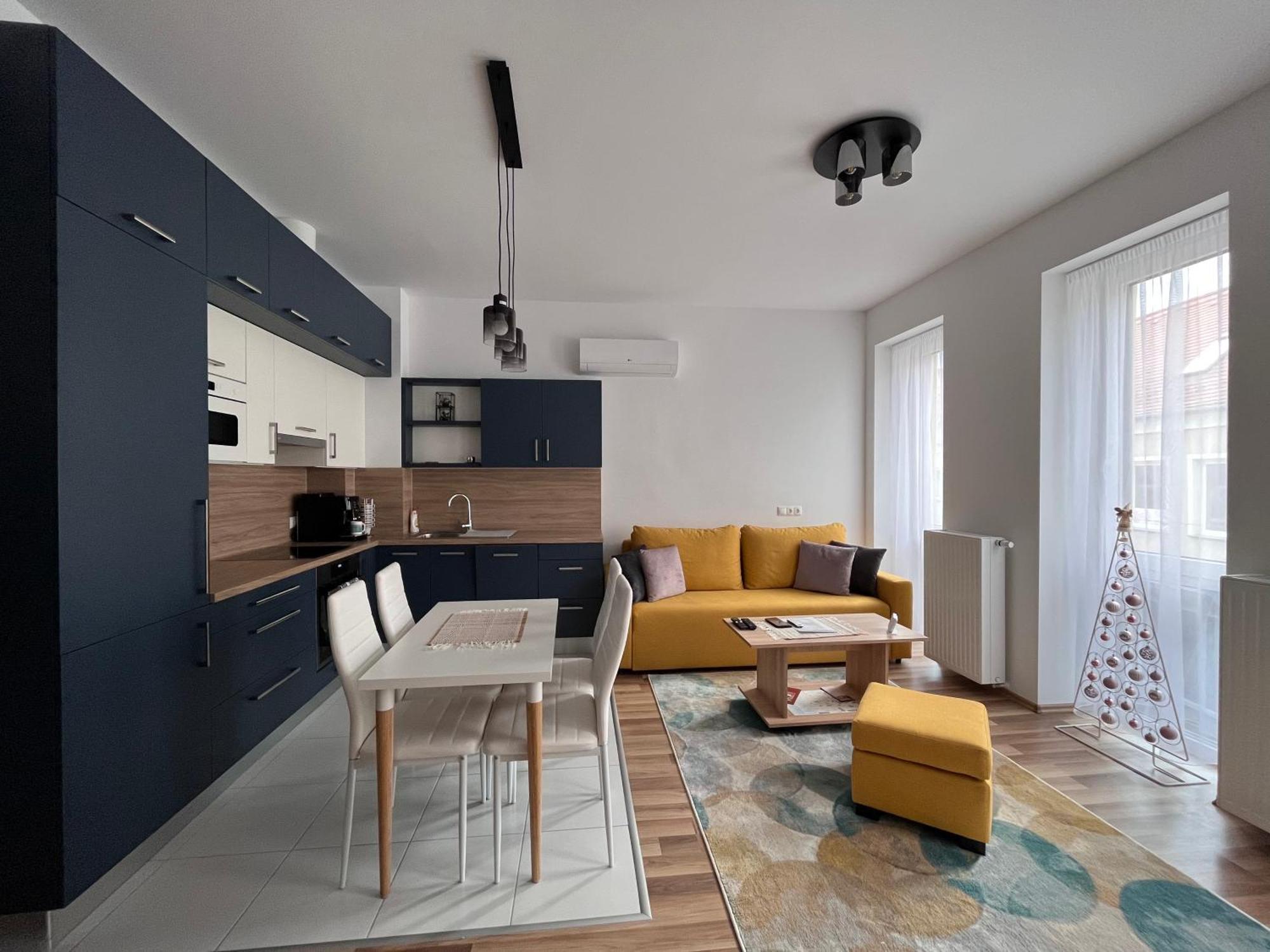 One Step Apartman - City Center With Self Check-In Szombathely Zewnętrze zdjęcie