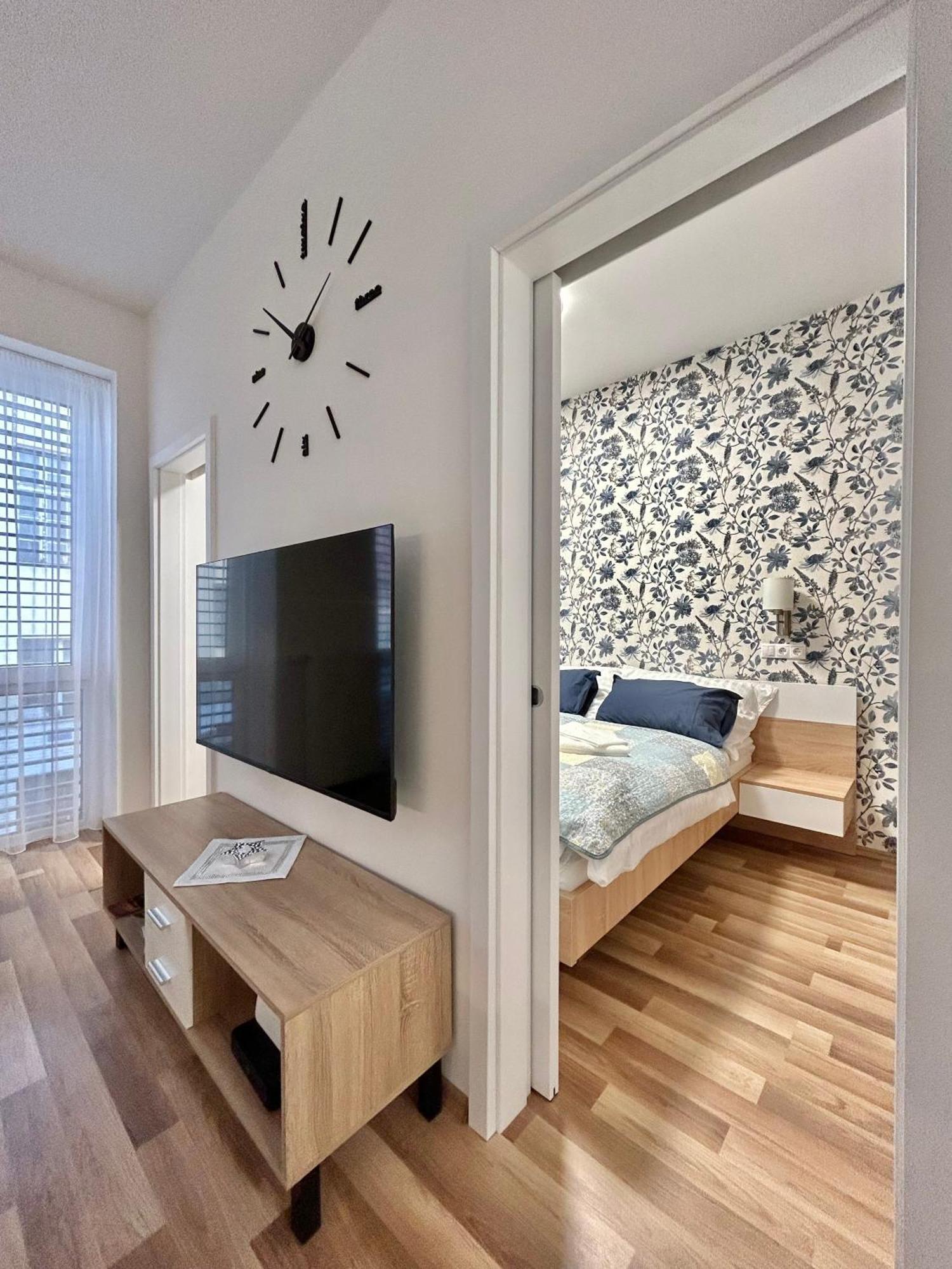 One Step Apartman - City Center With Self Check-In Szombathely Zewnętrze zdjęcie